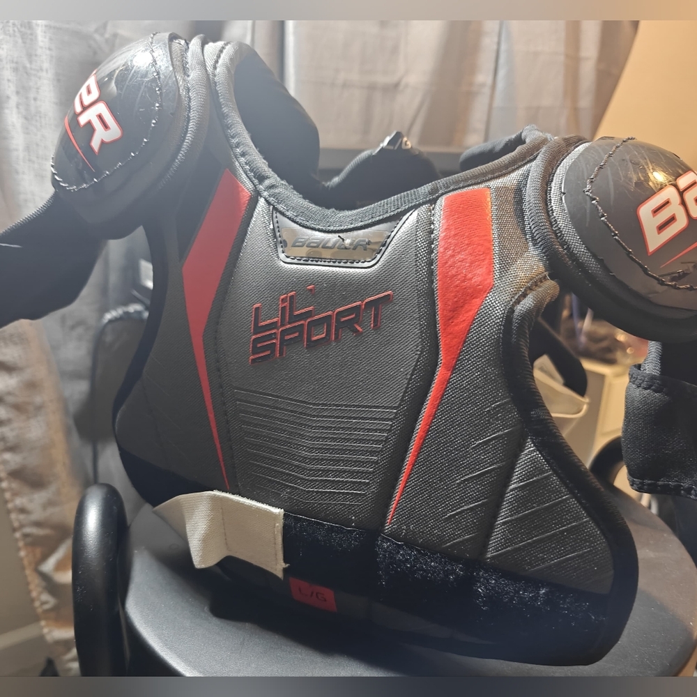 BAUER Hockey shoulder pads size Youth Large